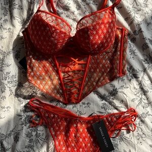 Savage X Fenty Fiery Orange Lace Bustier Set